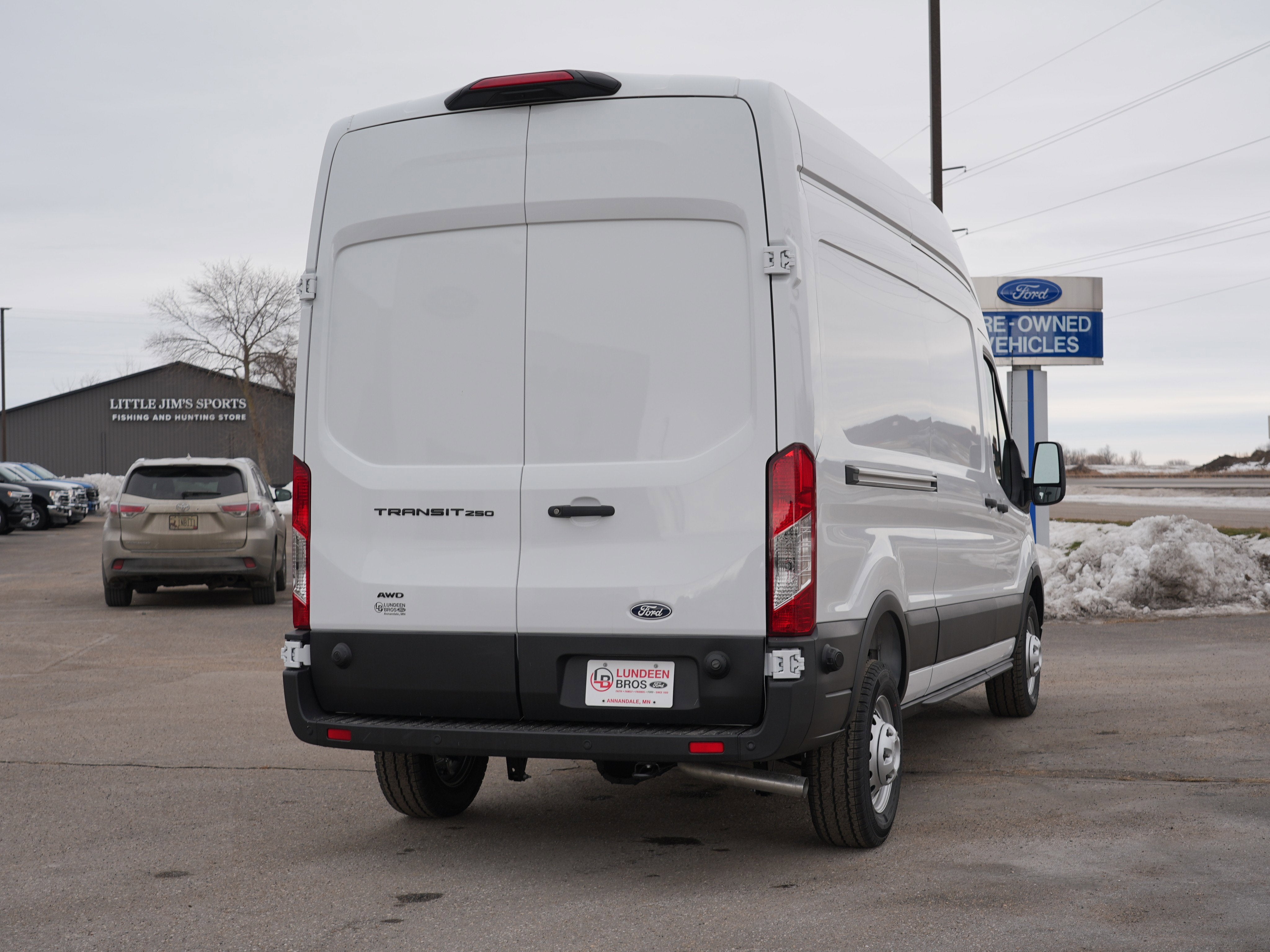 2026 Ford Transit Cargo Van Base