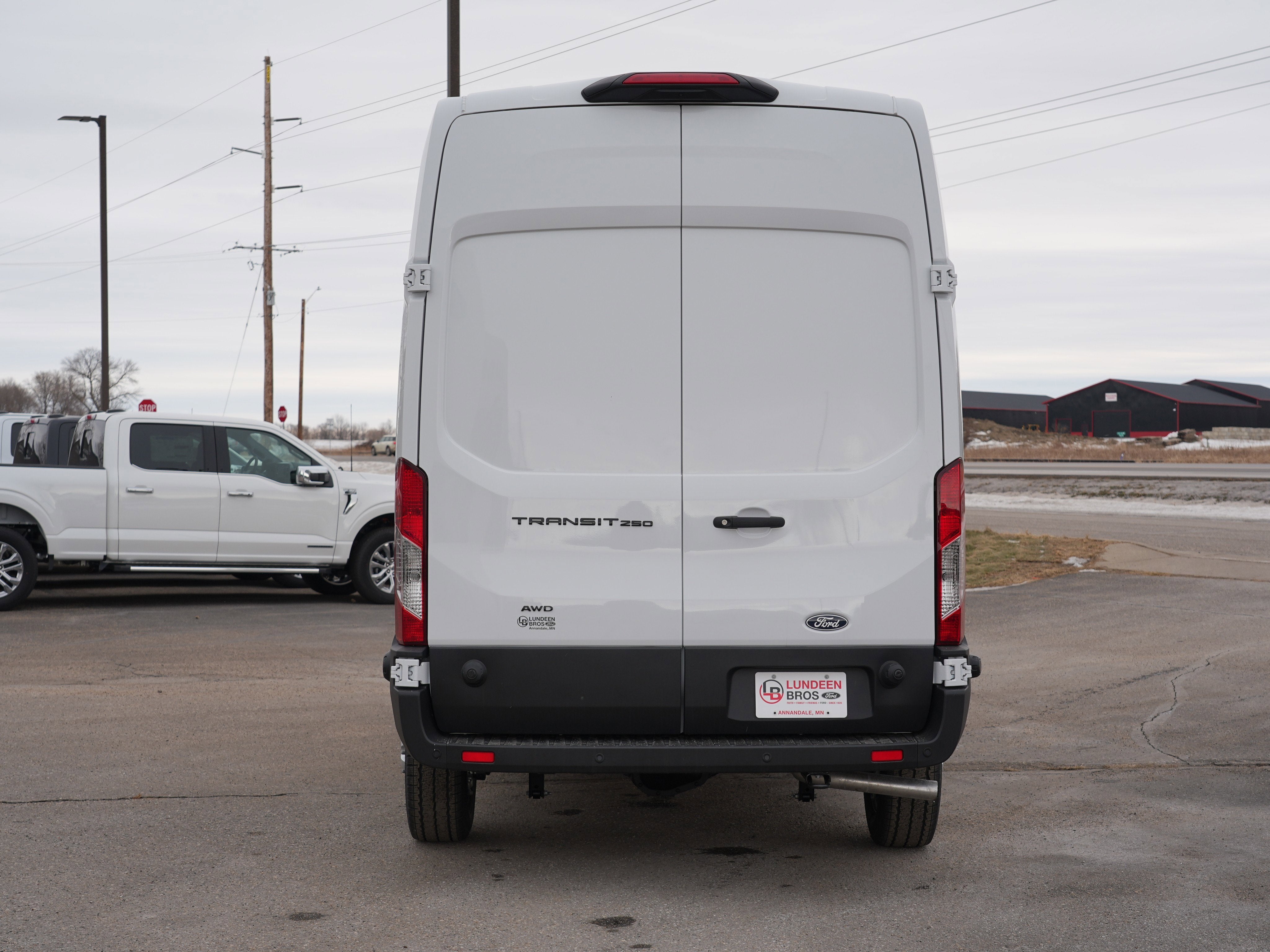 2026 Ford Transit Cargo Van Base
