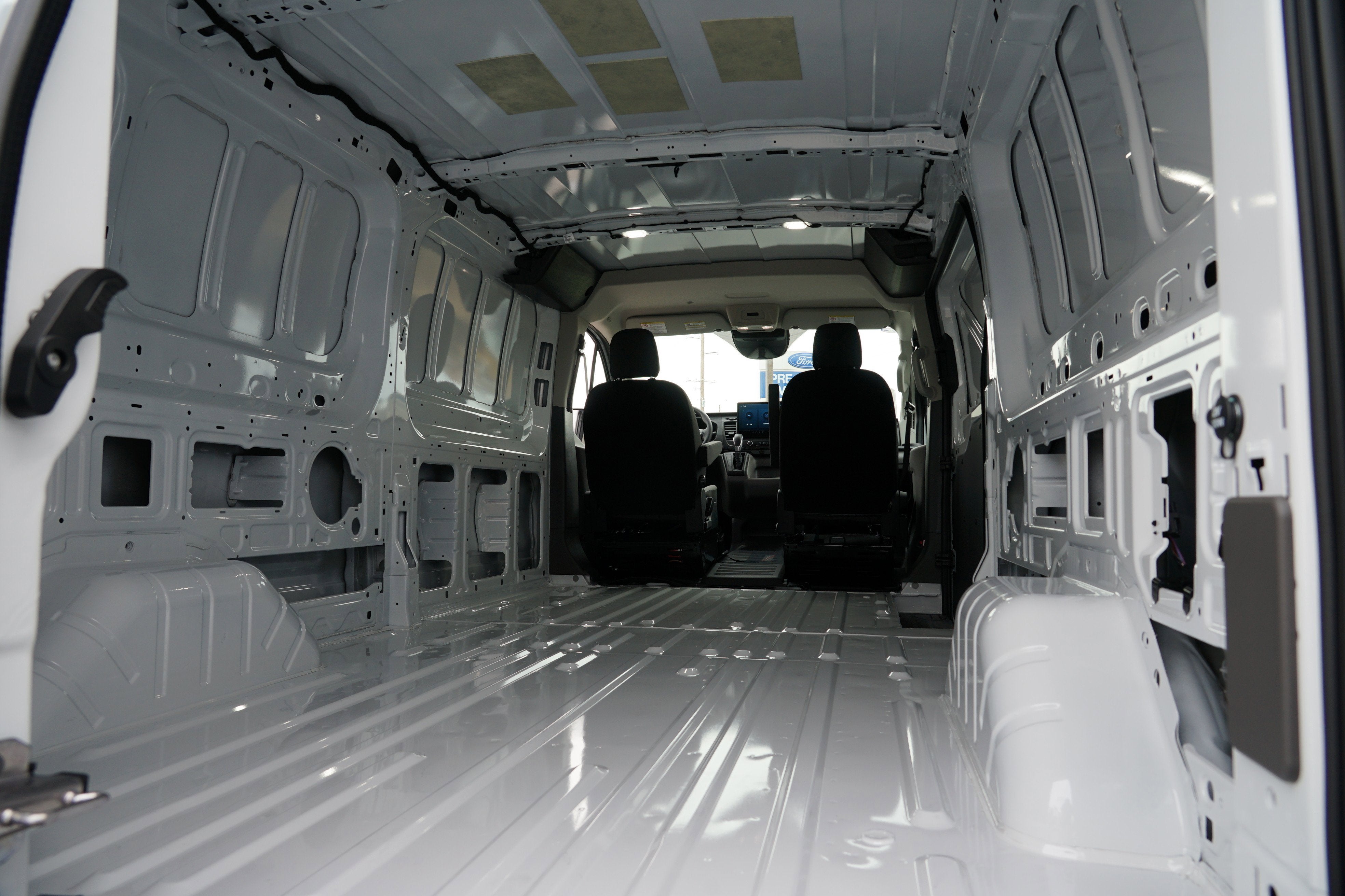 2026 Ford Transit Cargo Van T-350 130" Low Rf 9500 GVWR RWD