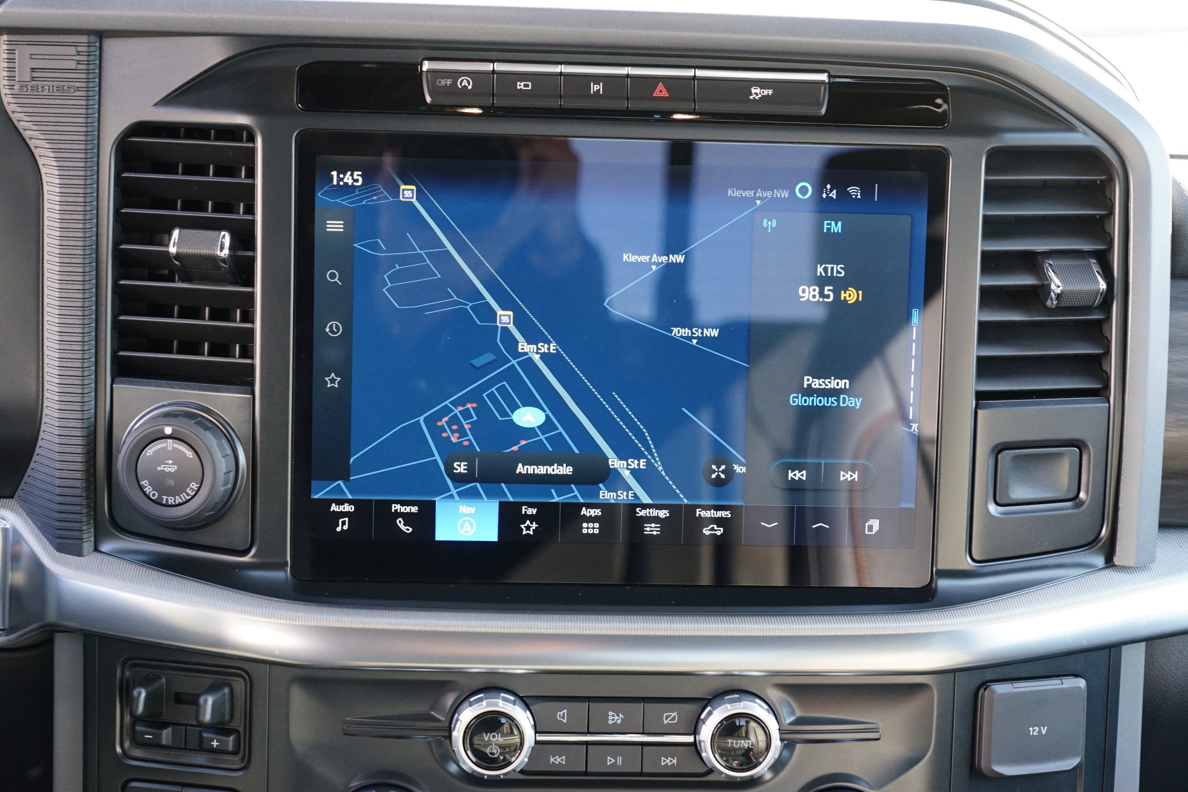 2024 Ford F-150 LARIAT