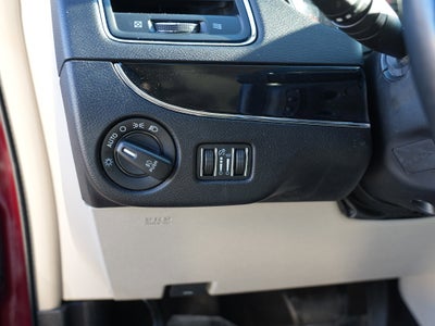 2016 Chrysler Town & Country Limited