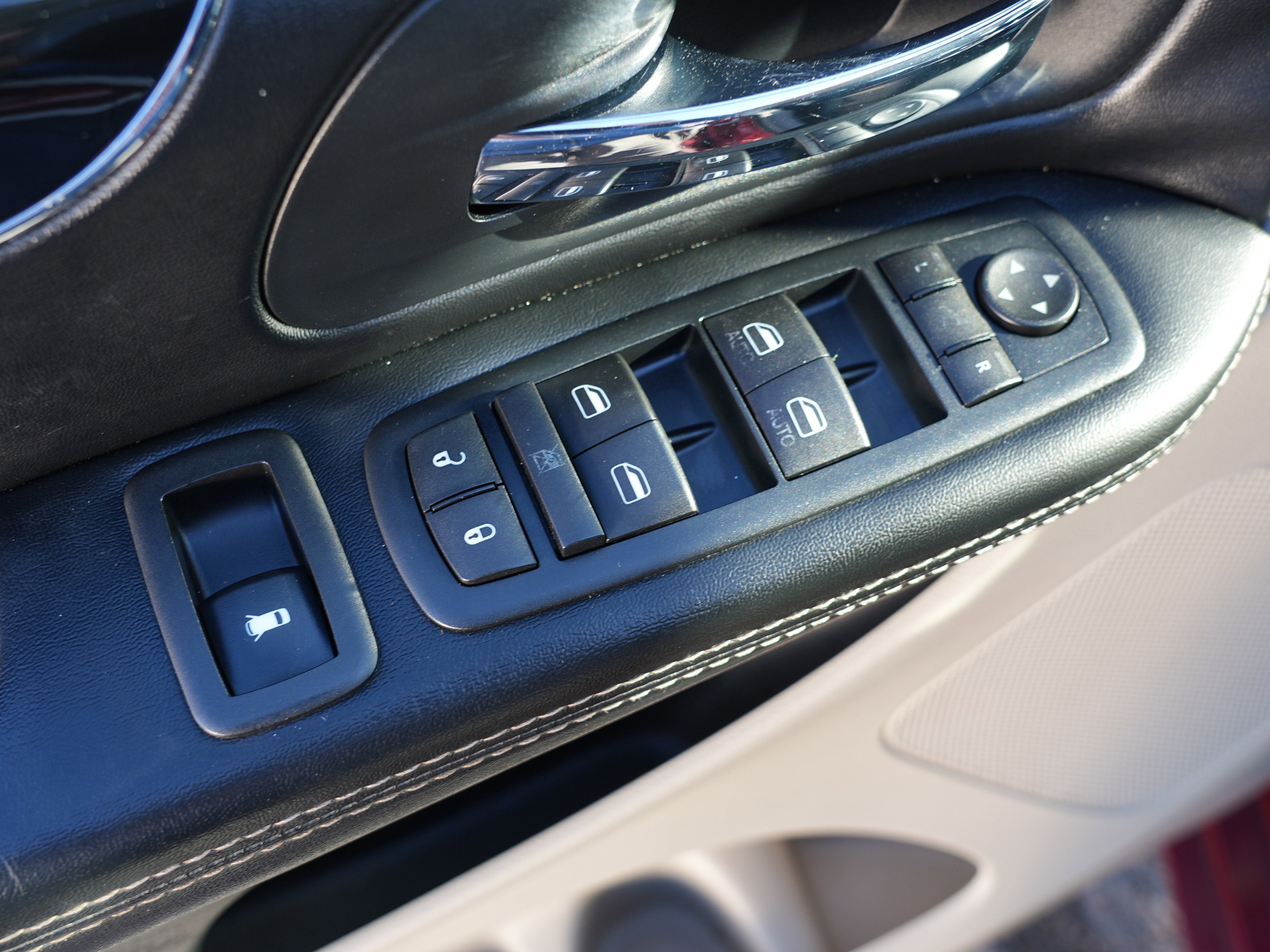 2016 Chrysler Town & Country Limited