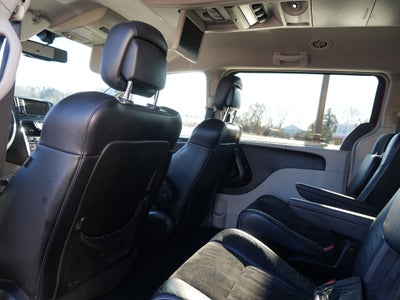 2016 Chrysler Town & Country Limited