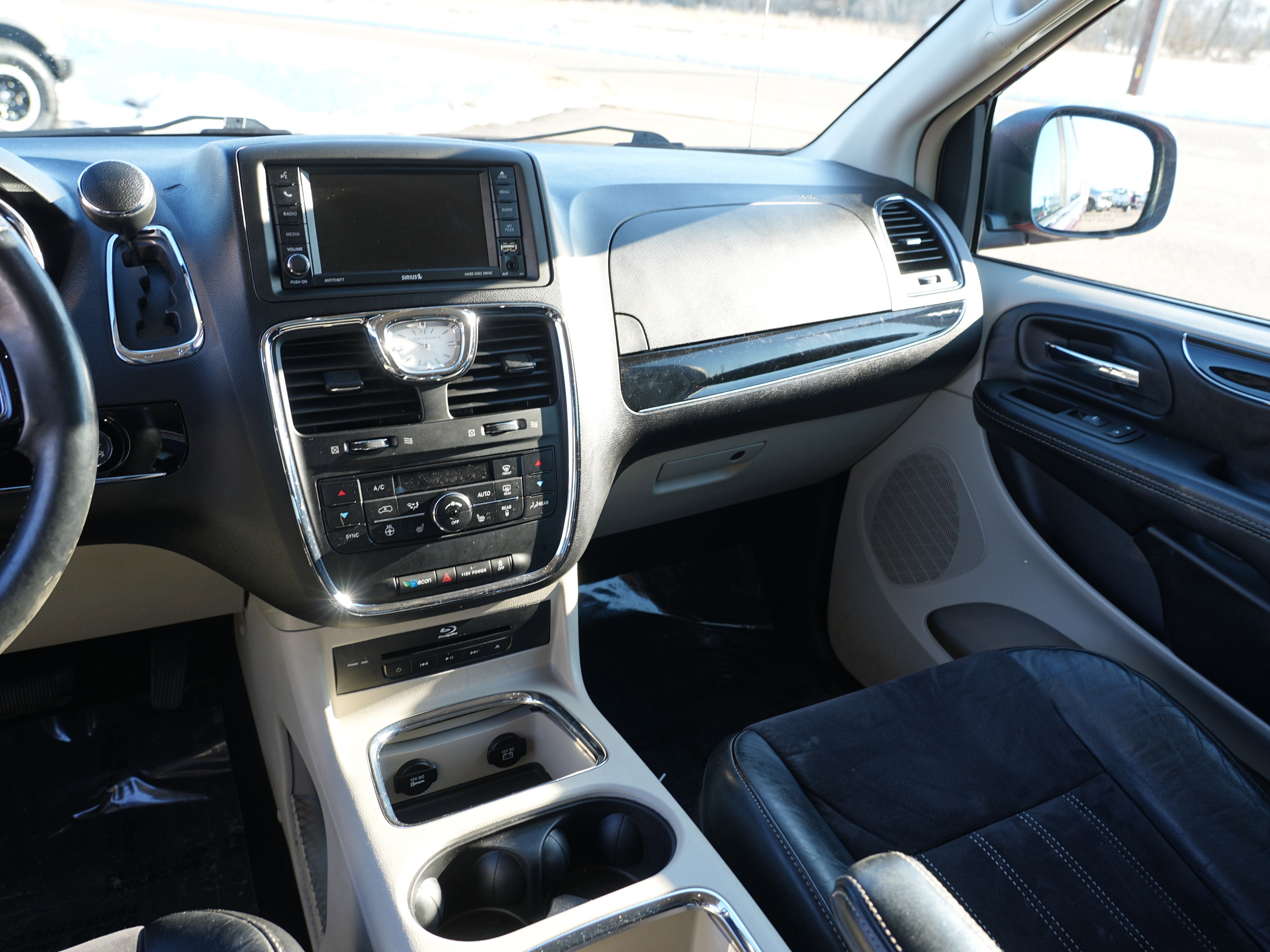 2016 Chrysler Town & Country Limited