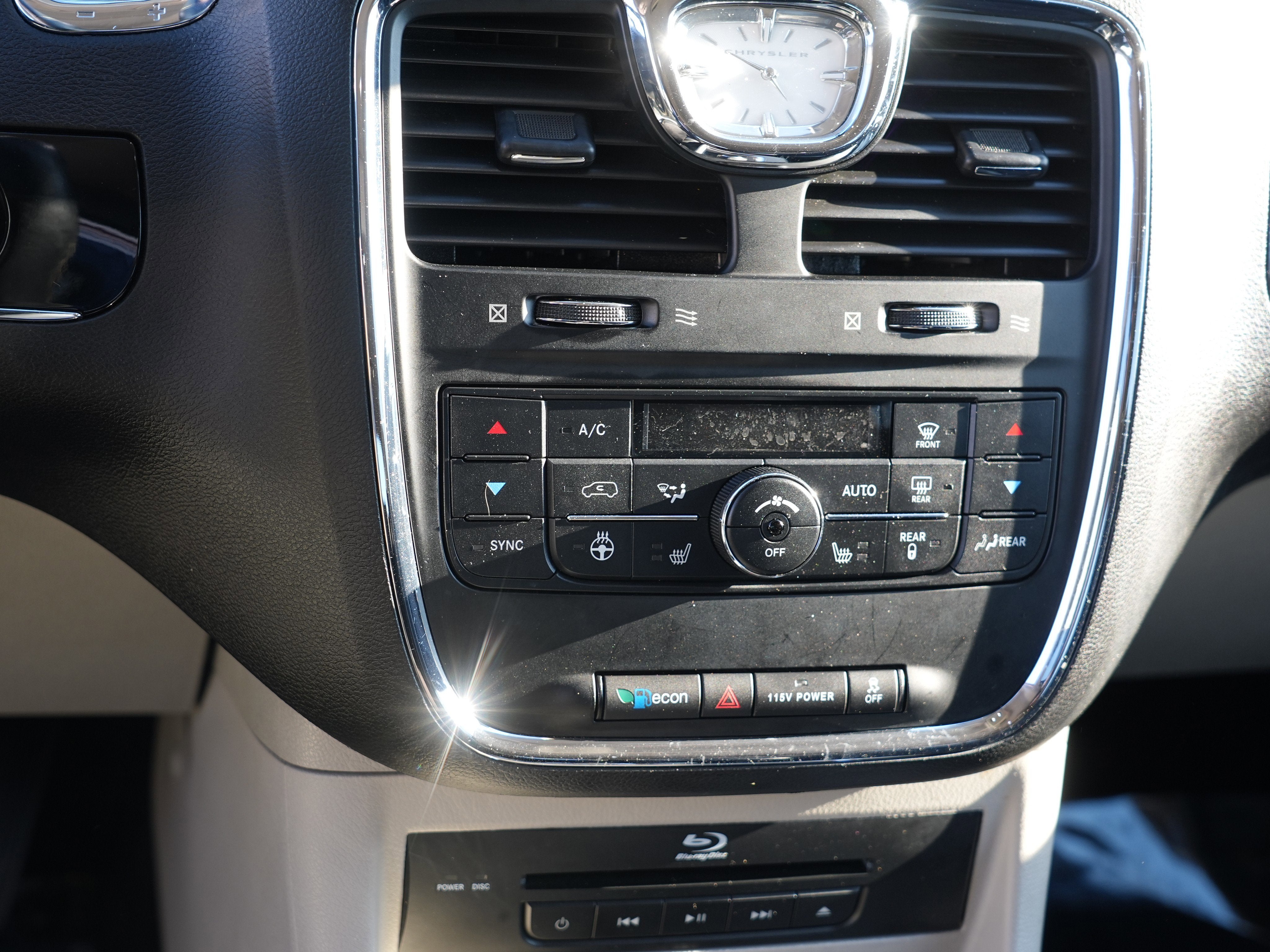 2016 Chrysler Town & Country Limited