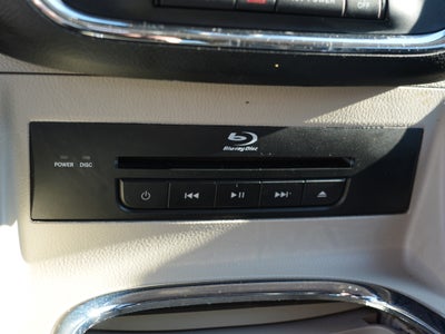 2016 Chrysler Town & Country Limited