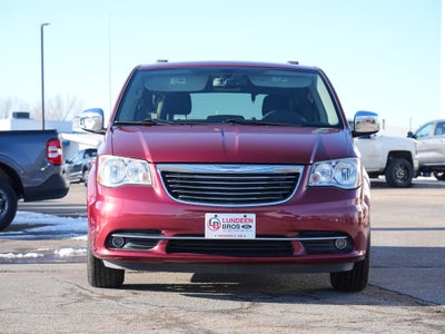 2016 Chrysler Town & Country Limited