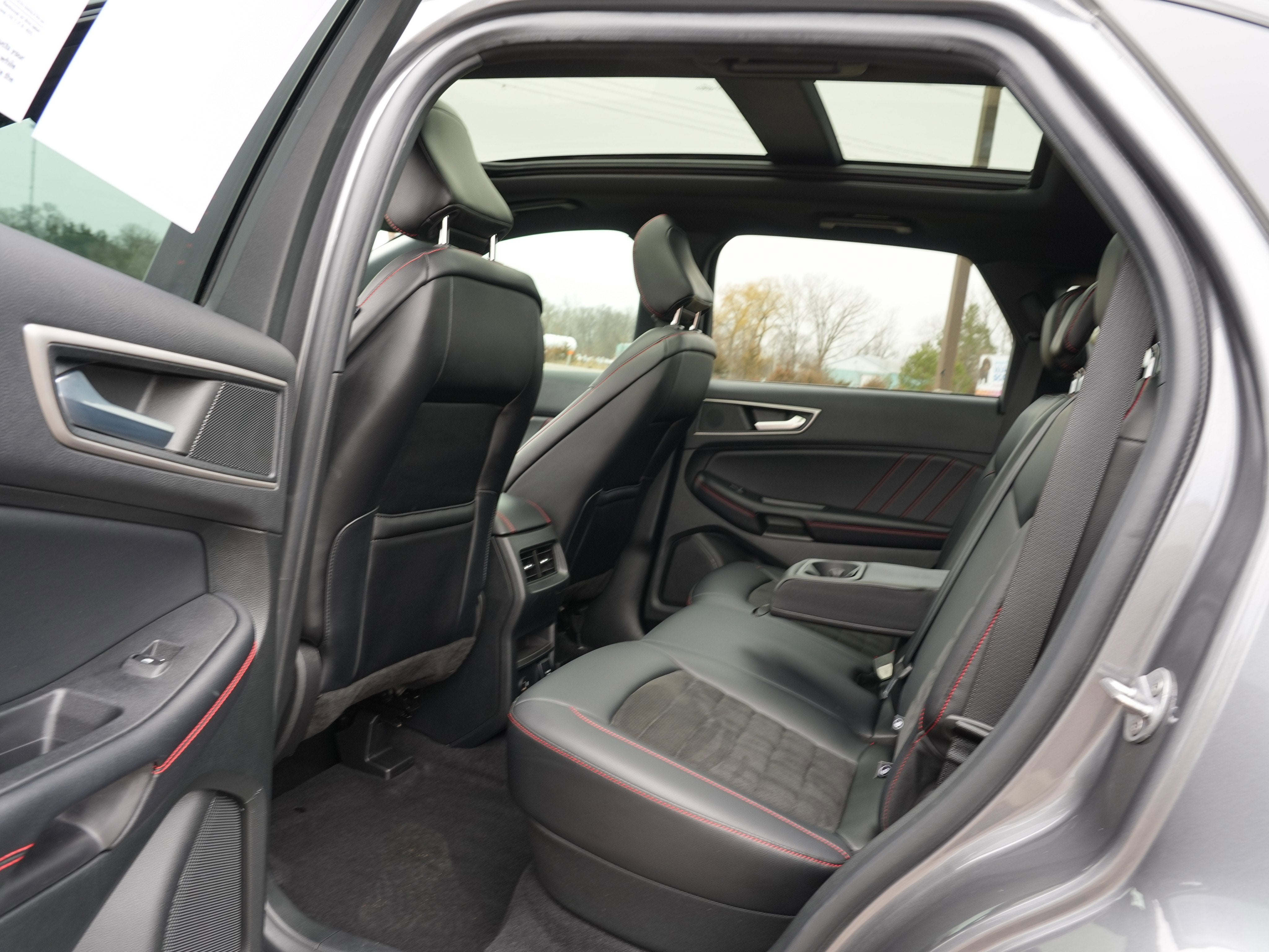 2022 Ford Edge ST-Line