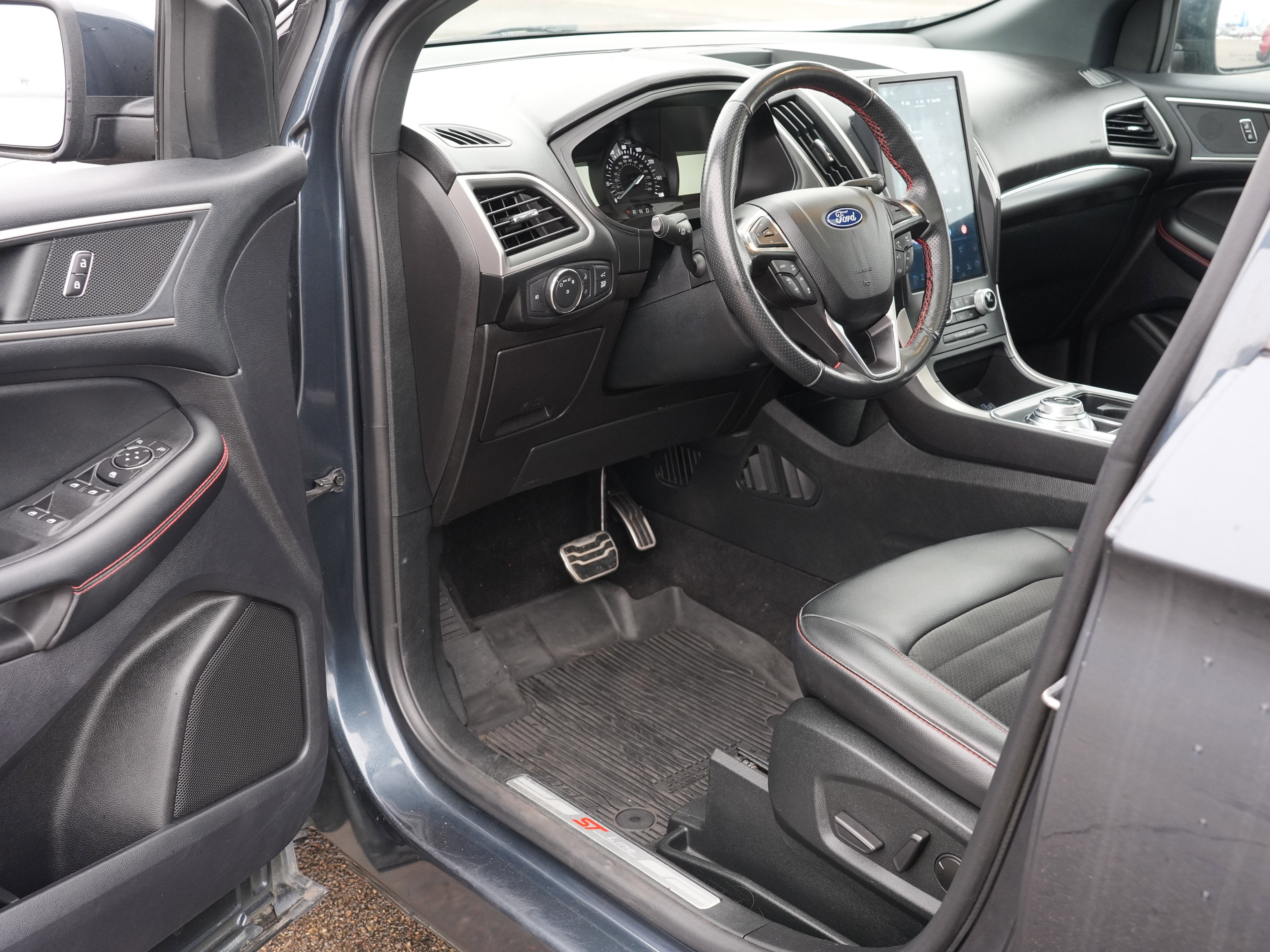 2022 Ford Edge ST-Line