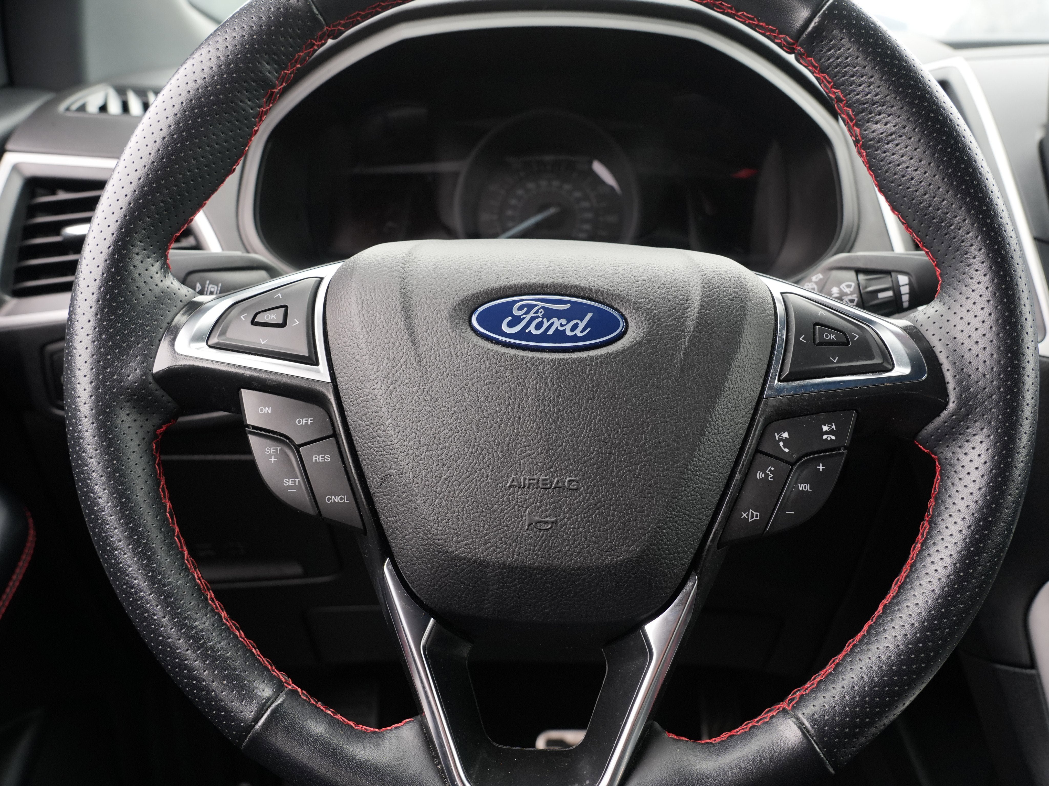 2024 Ford Edge ST-Line