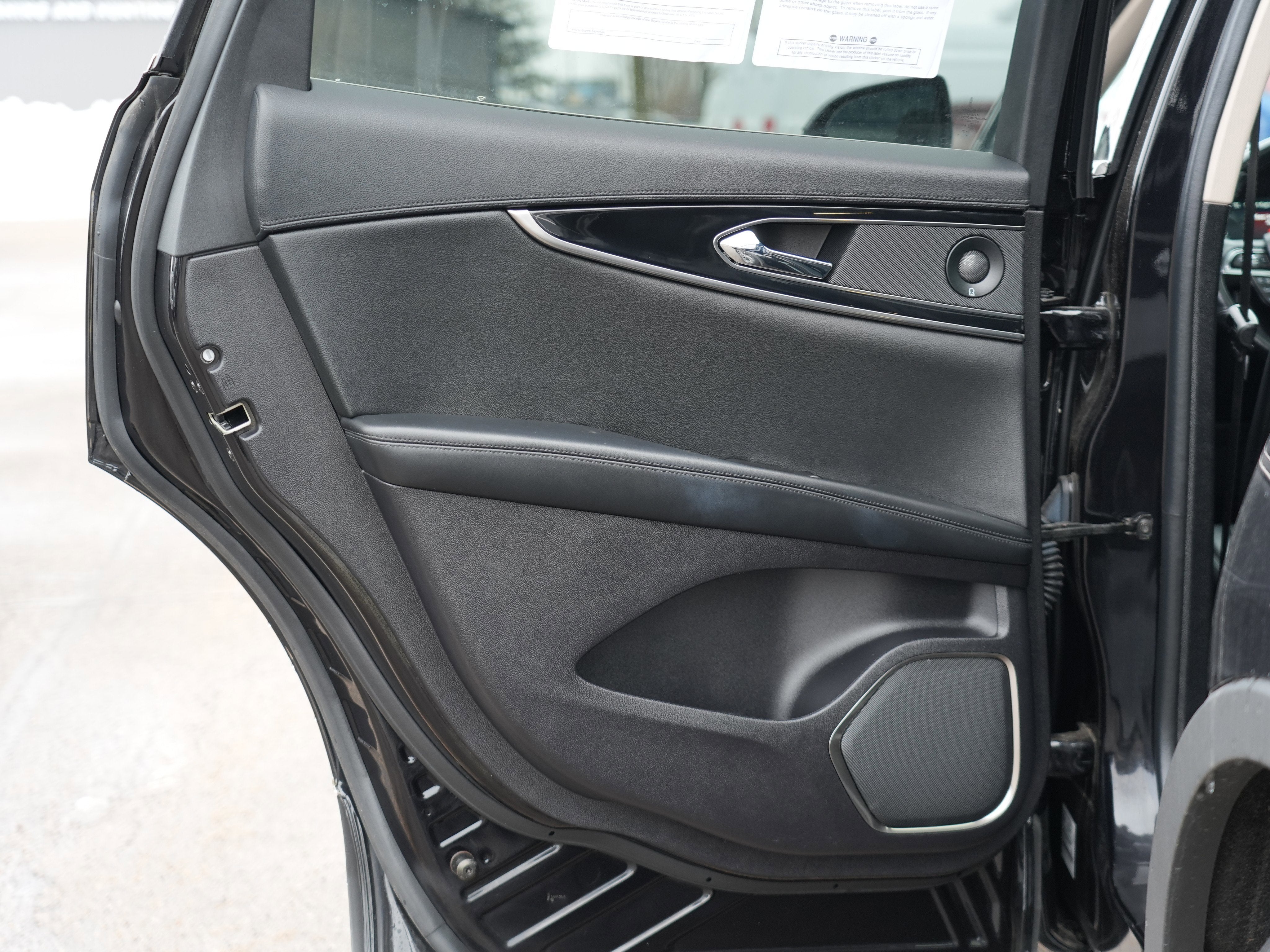 2021 Lincoln Nautilus Reserve