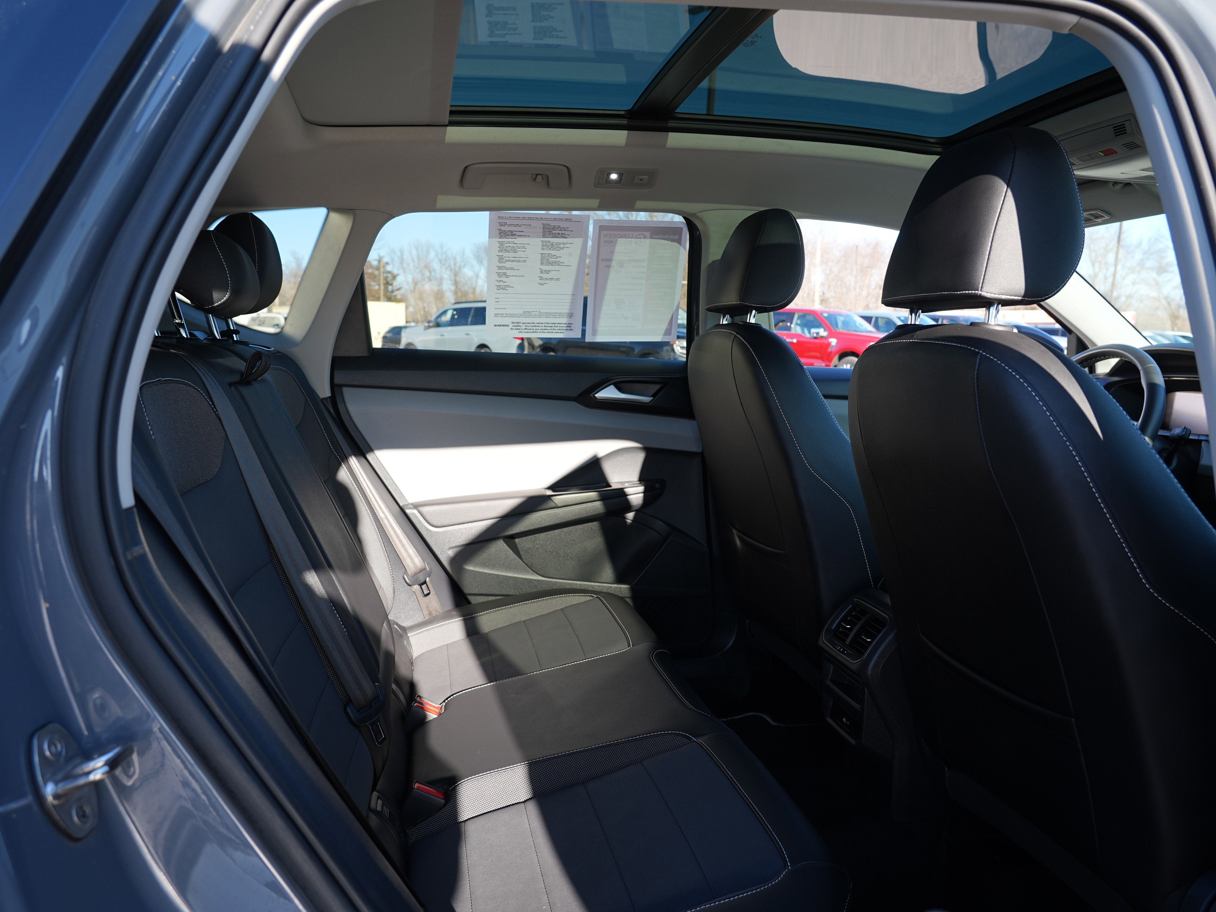 2023 Volkswagen Taos SE