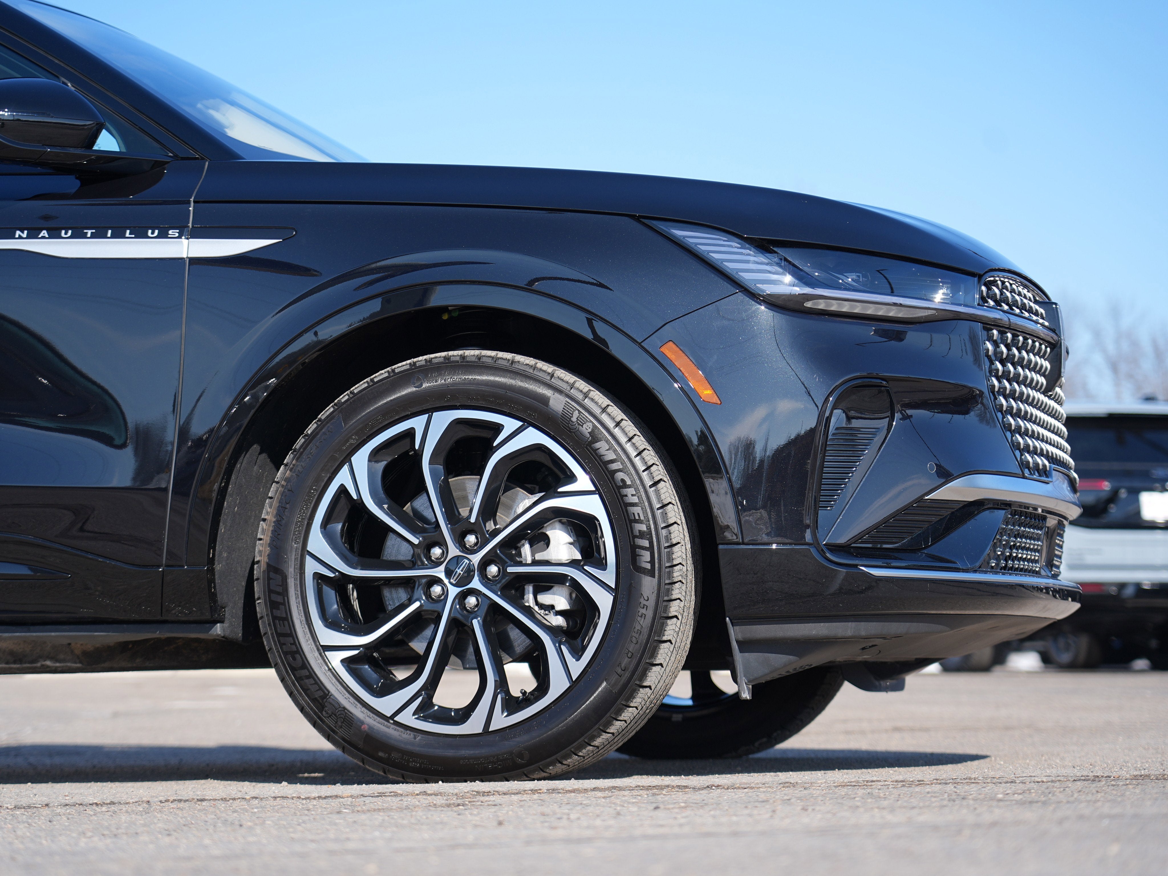 2025 Lincoln Nautilus Reserve