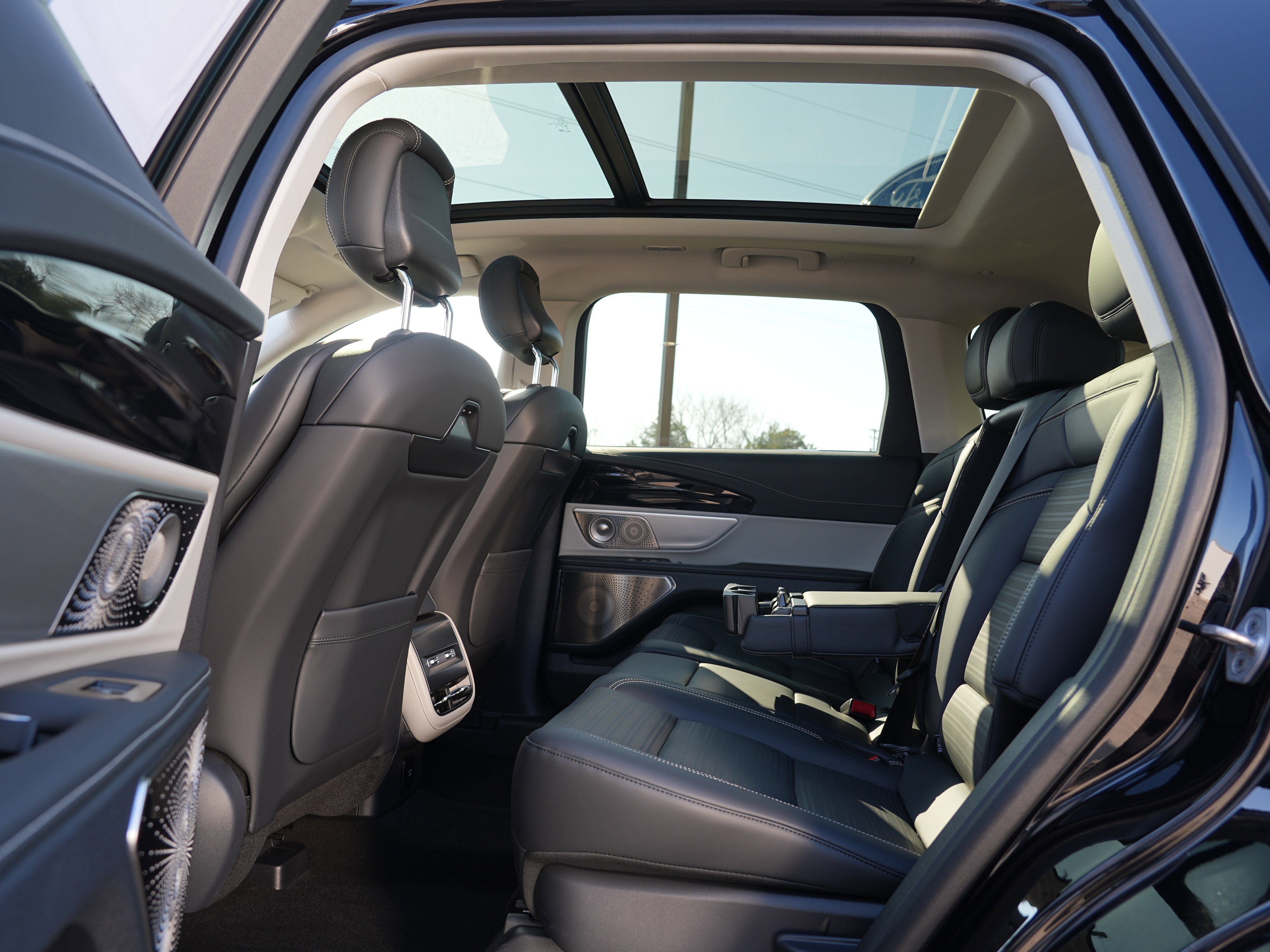 2025 Lincoln Nautilus Reserve