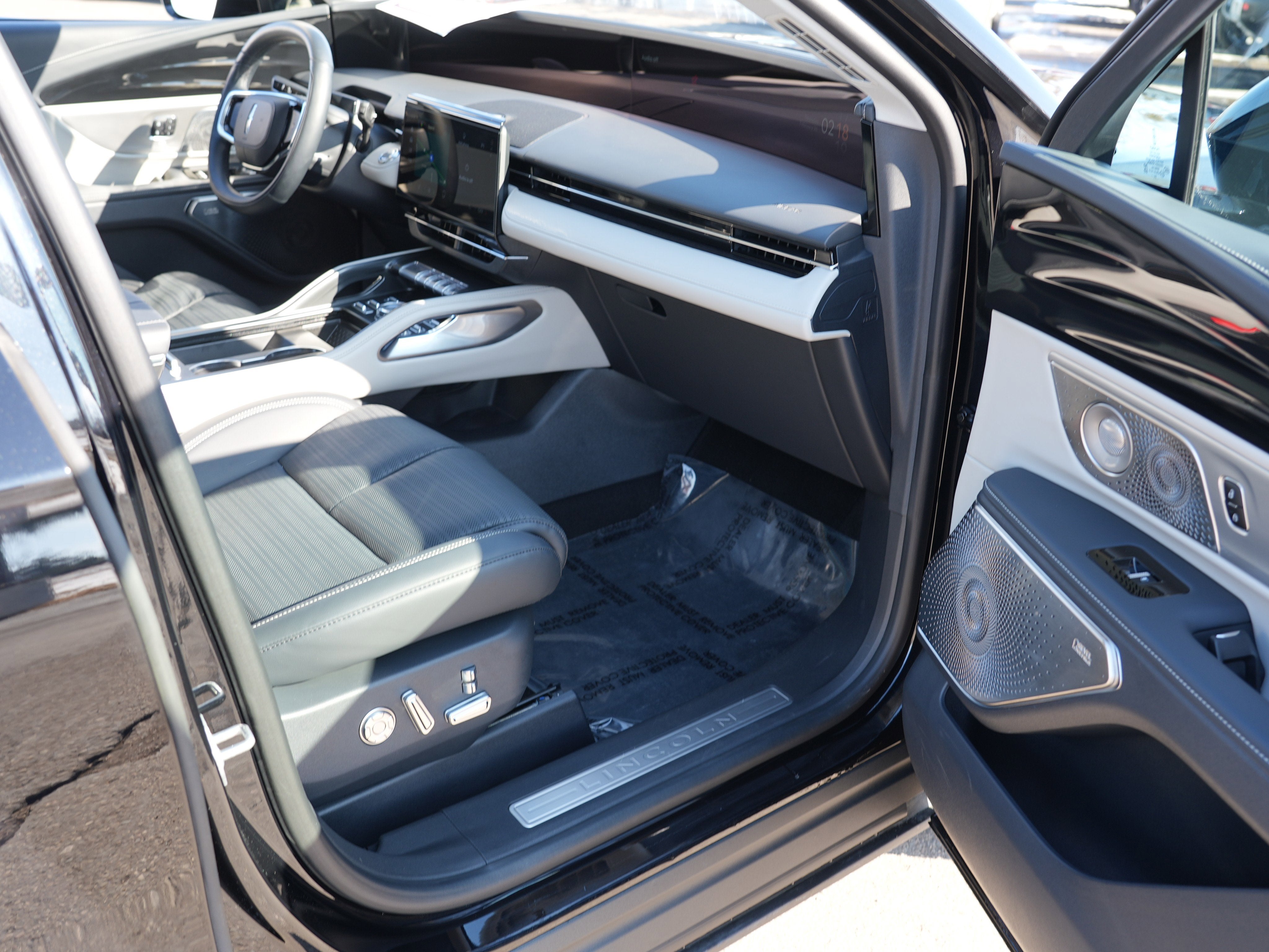 2025 Lincoln Nautilus Reserve